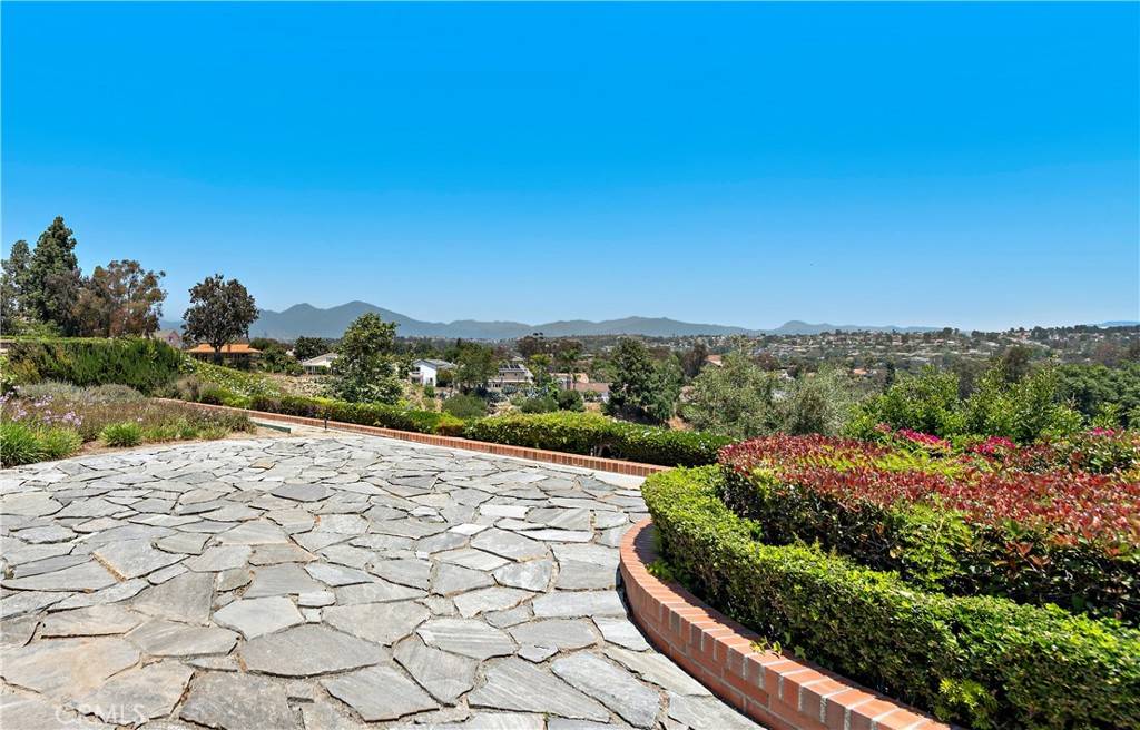 Mission Viejo, CA 92691,24802 Embajadores Ln