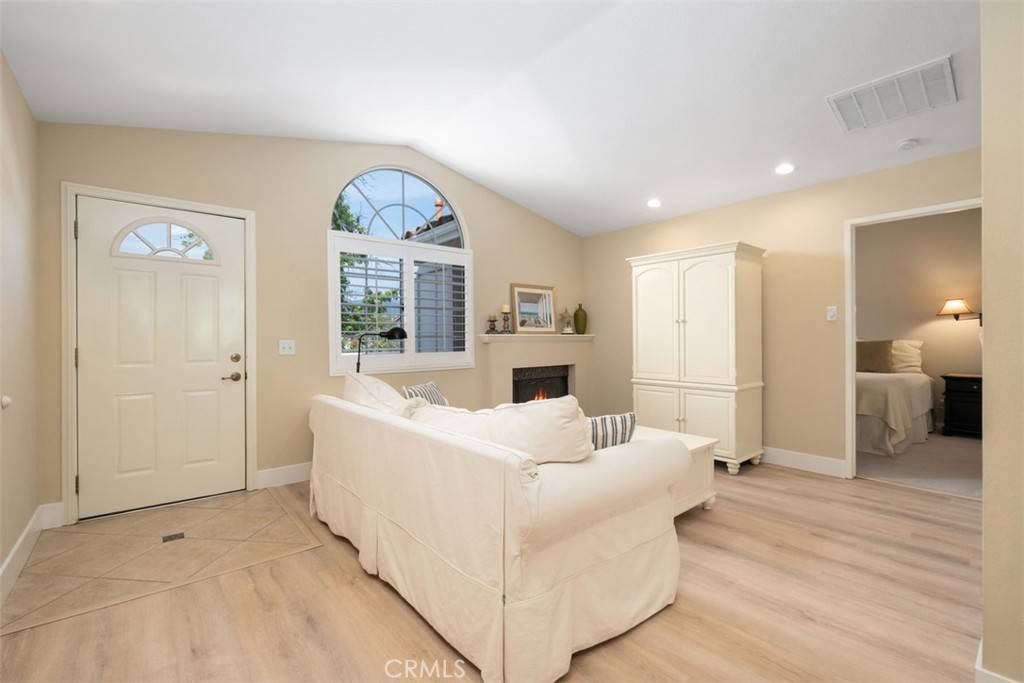 Rancho Santa Margarita, CA 92688,67 Via Cresta