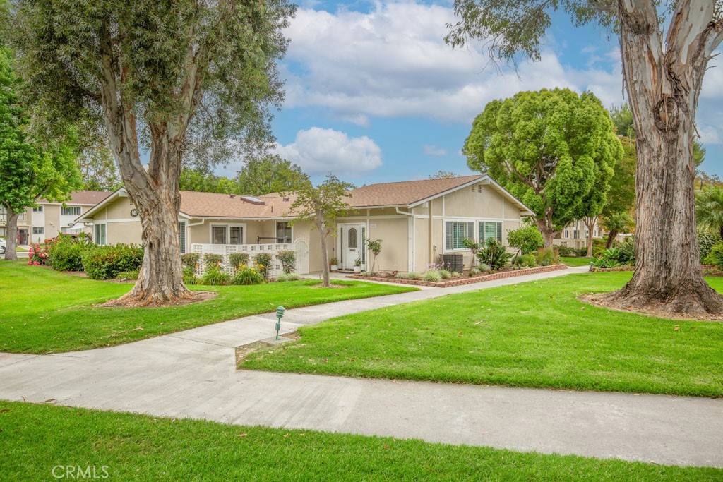 Laguna Woods, CA 92637,945 Avenida Majorca #D