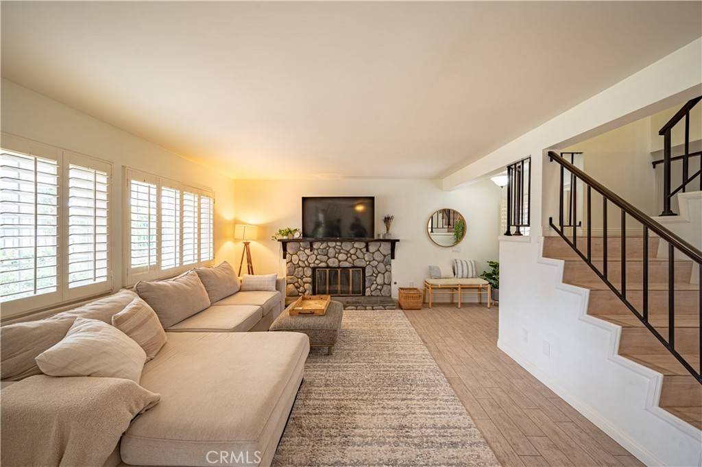 Placentia, CA 92870,819 Sharon CIR