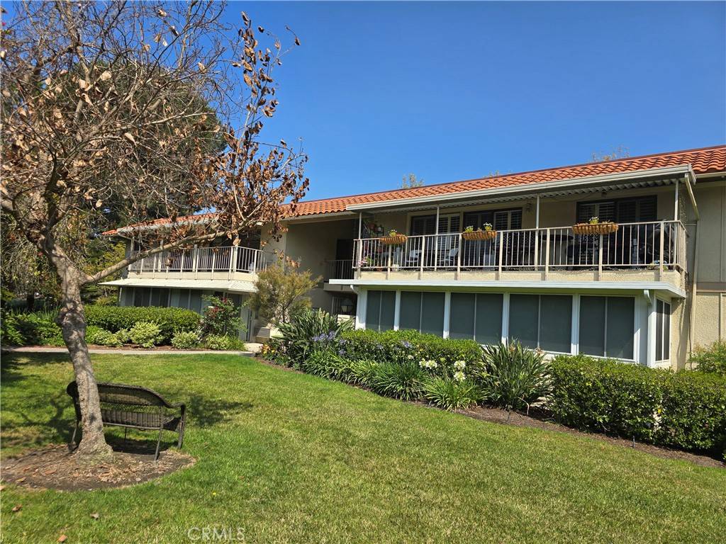 Laguna Woods, CA 92637,879 via Mendoza #P
