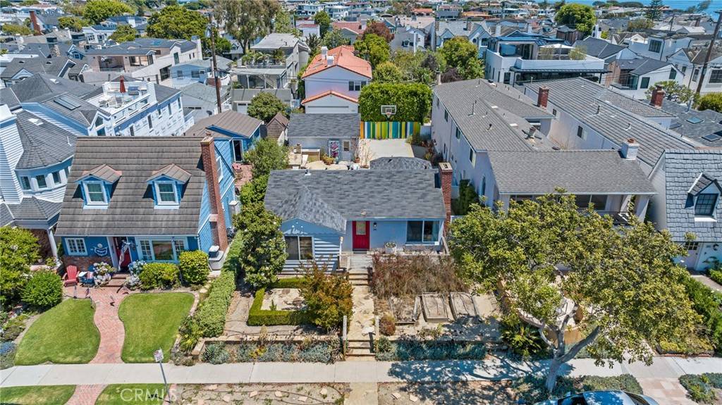 Corona Del Mar, CA 92625,316 Orchid AVE