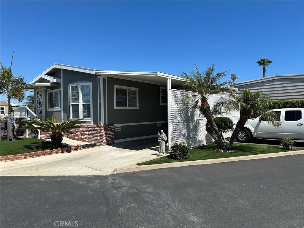 Costa Mesa, CA 92627,903 W 17th #63