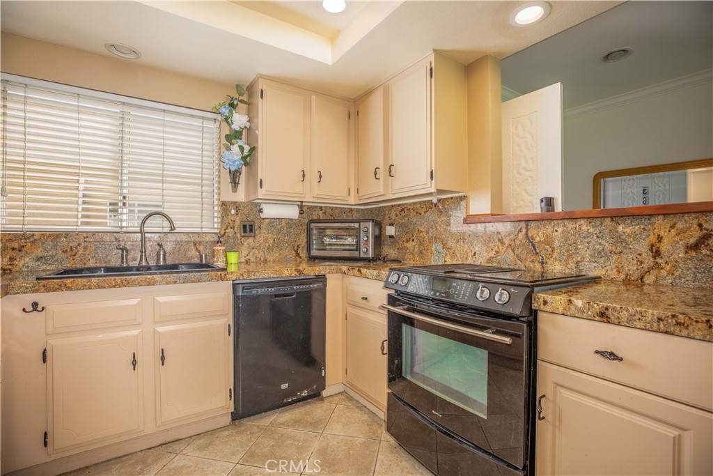 Laguna Woods, CA 92637,2386 Via Mariposa W #3G