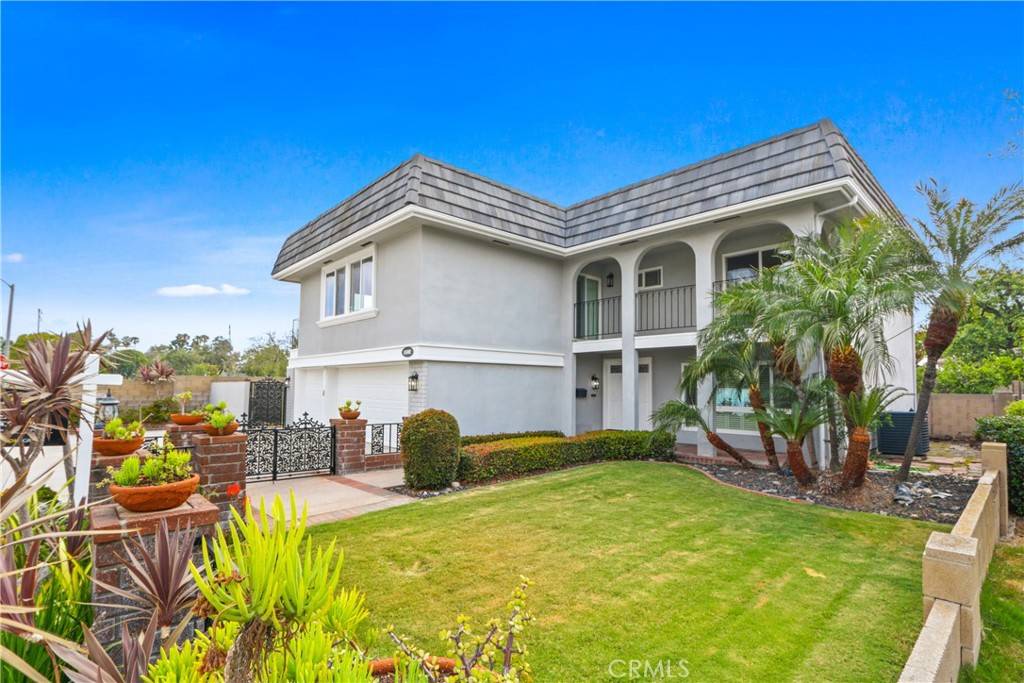 Huntington Beach, CA 92647,15592 Dawson LN