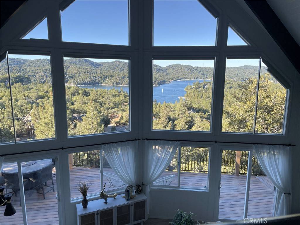 Lake Arrowhead, CA 92352,1330 Yellowstone DR