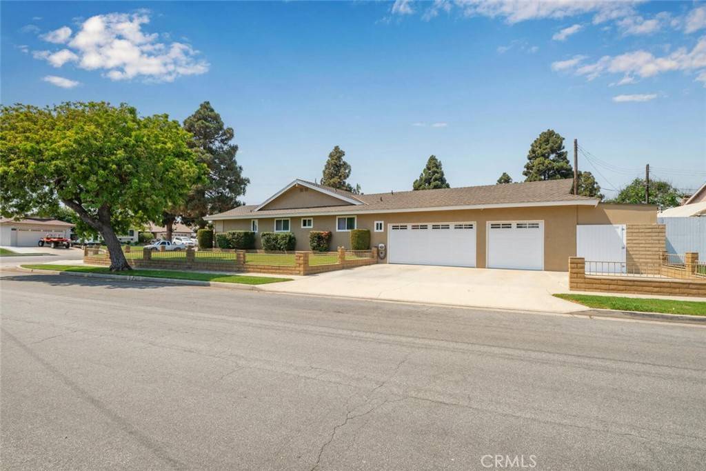 Huntington Beach, CA 92647,16342 Anita LN