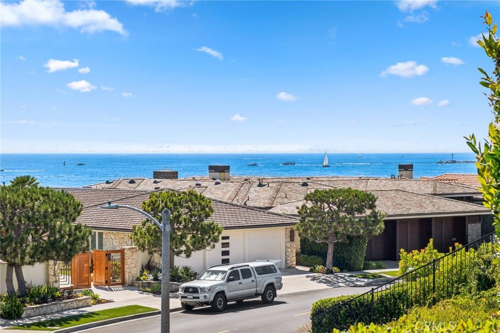 Corona Del Mar, CA 92625,4519 Camden DR