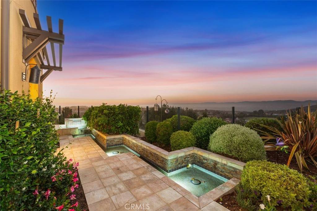 Newport Coast, CA 92657,1 Riva DR