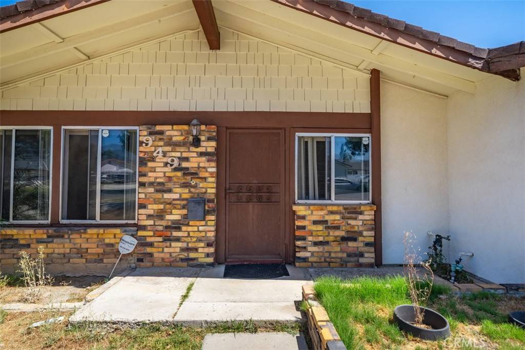 Corona, CA 92882,949 Lorna ST