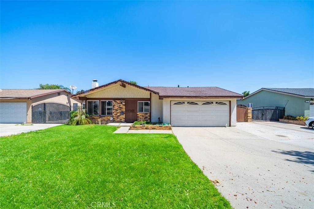 Corona, CA 92882,949 Lorna ST