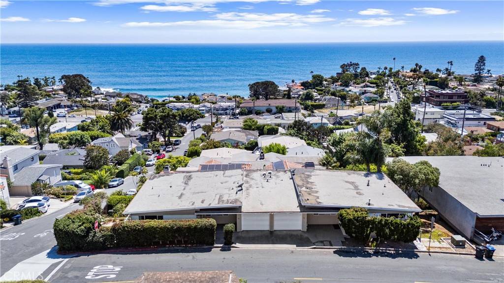 Laguna Beach, CA 92651,1445 Hillcrest DR