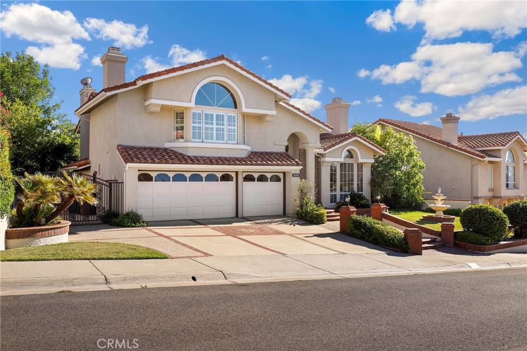 Yorba Linda, CA 92887,20340 Via La Vieja