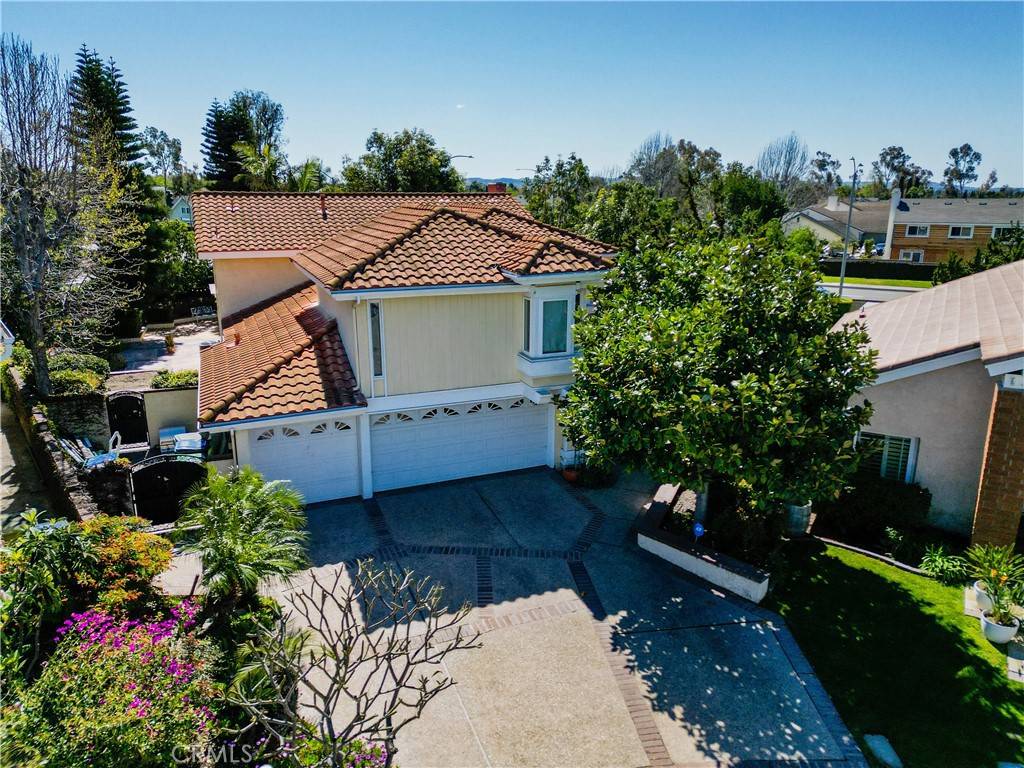 Irvine, CA 92620,1 Plymouth