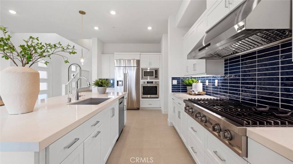 Irvine, CA 92618,129 Sawbuck