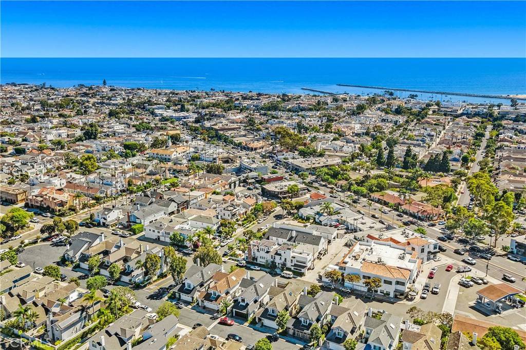 Corona Del Mar, CA 92625,2661 Point Del Mar