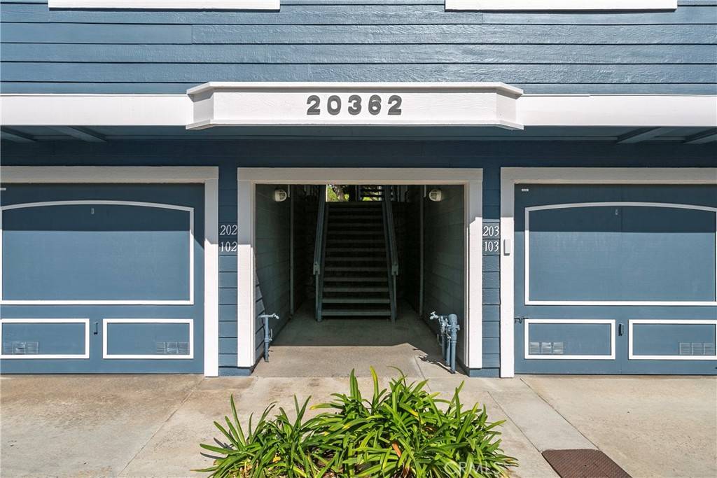 Huntington Beach, CA 92646,20362 Bridgeside LN #202