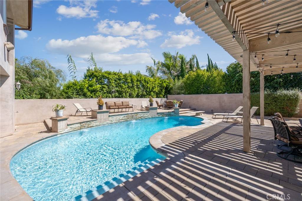 Newport Beach, CA 92660,2030 Leeward LN
