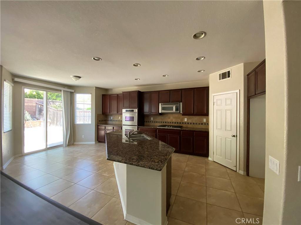 Murrieta, CA 92563,40439 Ariel Hope WAY