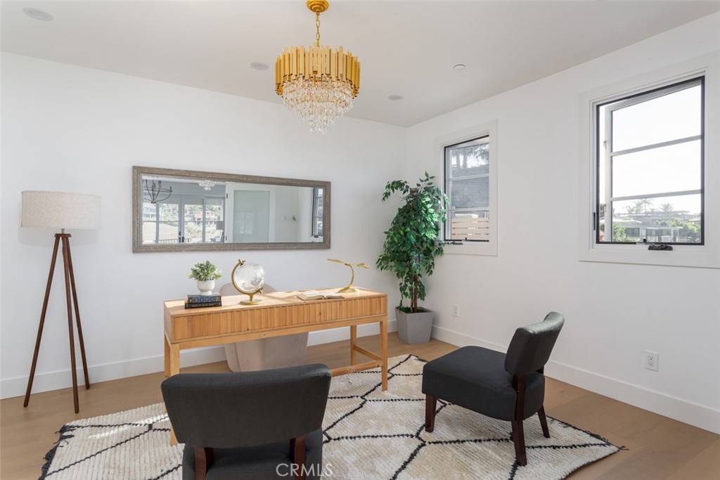 1060 Van Dyke DR Laguna Beach, CA 92651