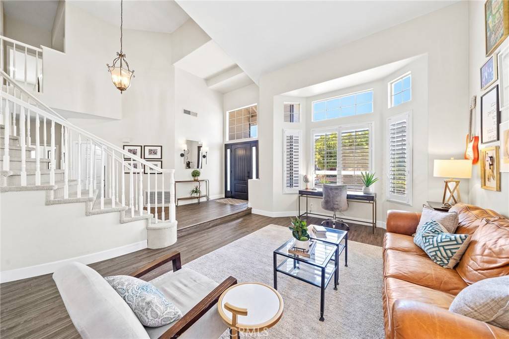 Mission Viejo, CA 92692,22622 White Oaks