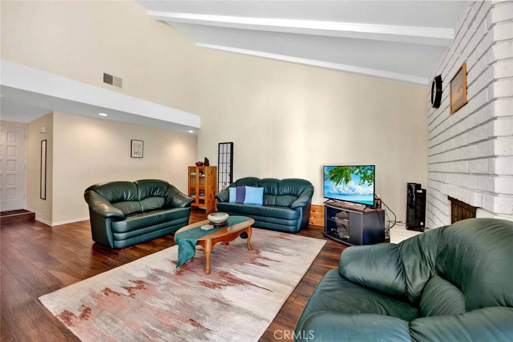 Tustin, CA 92780,14711 Pepper Tree CIR