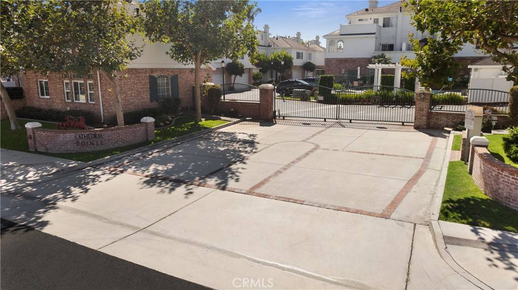 Huntington Beach, CA 92646,18721 Chapel LN