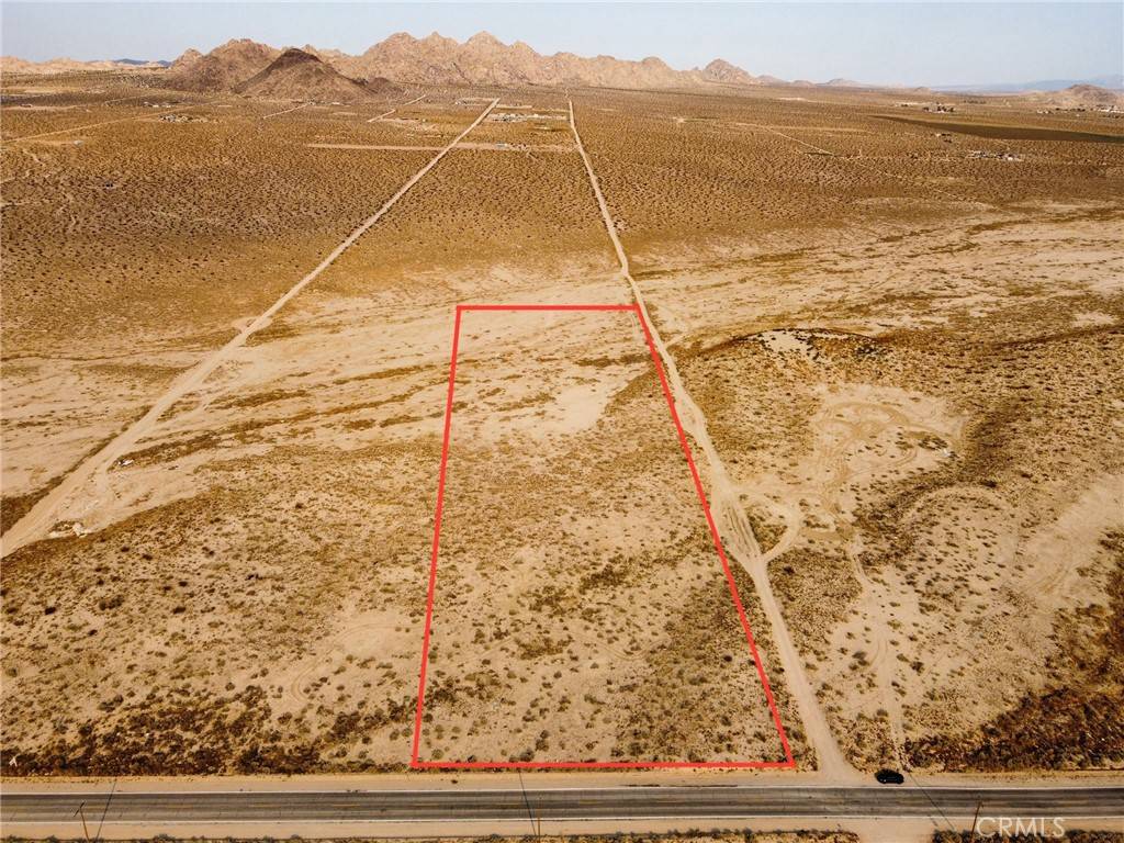 Lucerne Valley, CA 92356,9 Camp Rock RD
