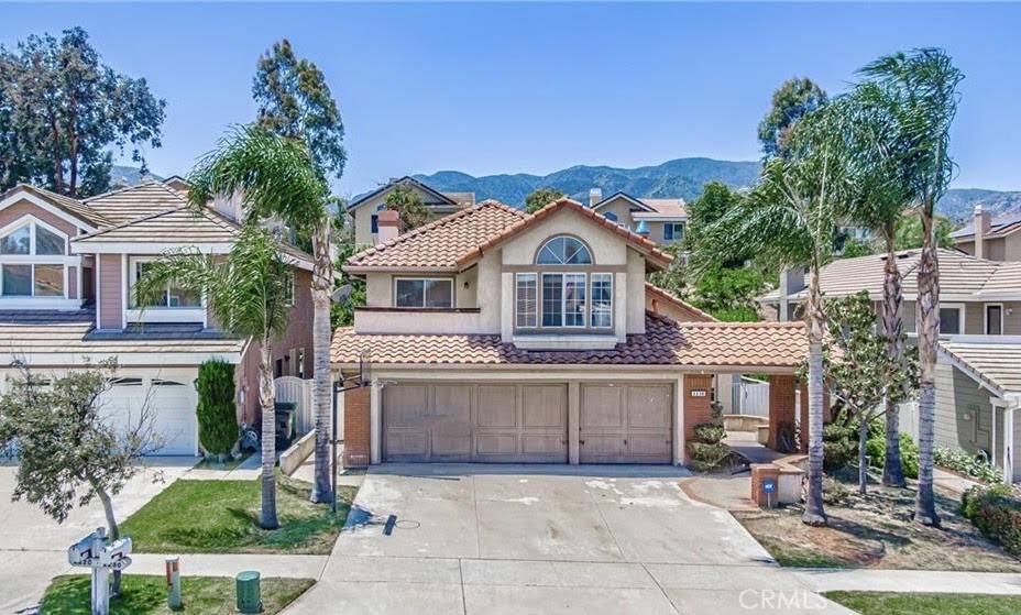 Corona, CA 92882,2230 Bloomfield LN