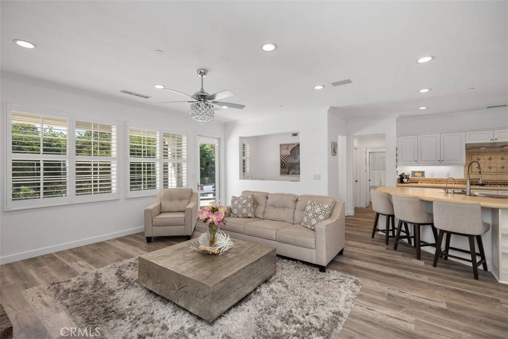 San Clemente, CA 92673,2 Via Paquete