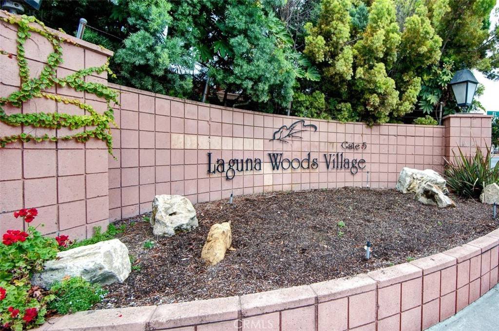 Laguna Woods, CA 92637,2370 Via Mariposa W #2B