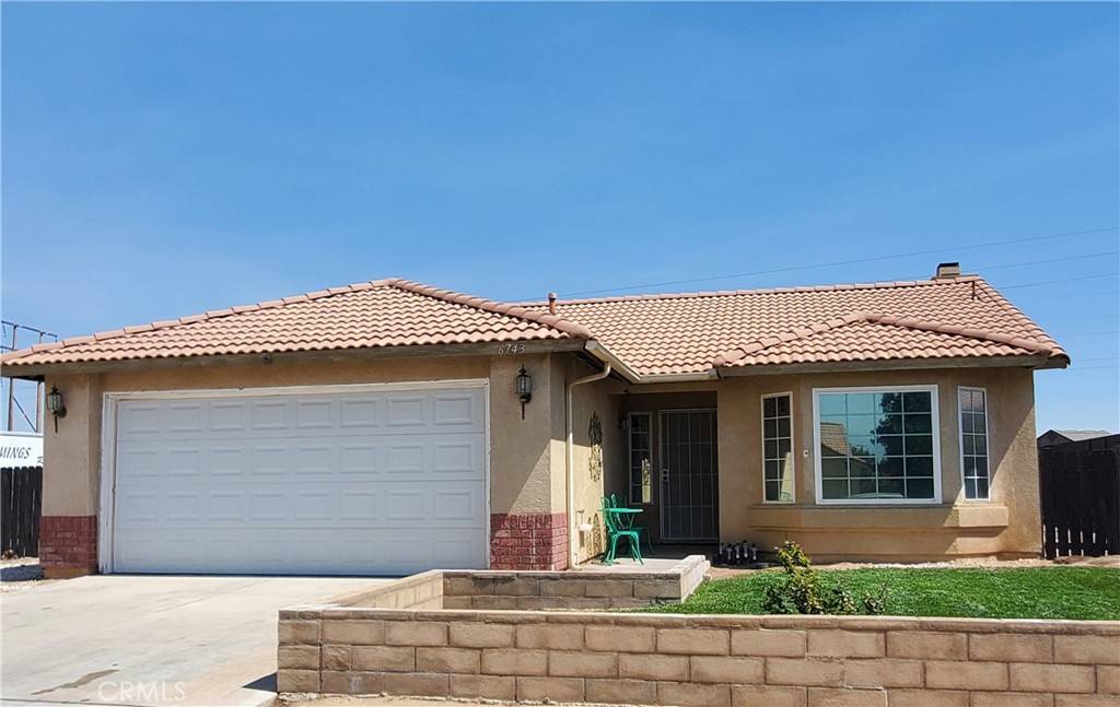 Hesperia, CA 92345,6743 Banyan AVE