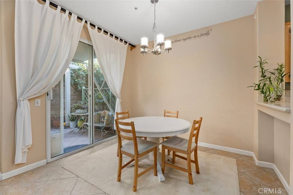 Aliso Viejo, CA 92656,64 Trofello LN