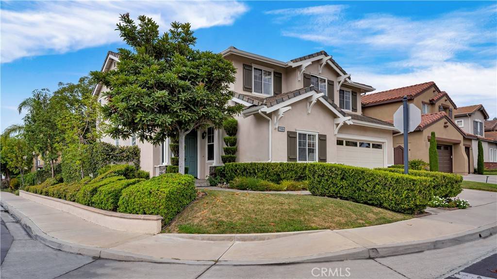 Tustin, CA 92782,2906 Griset