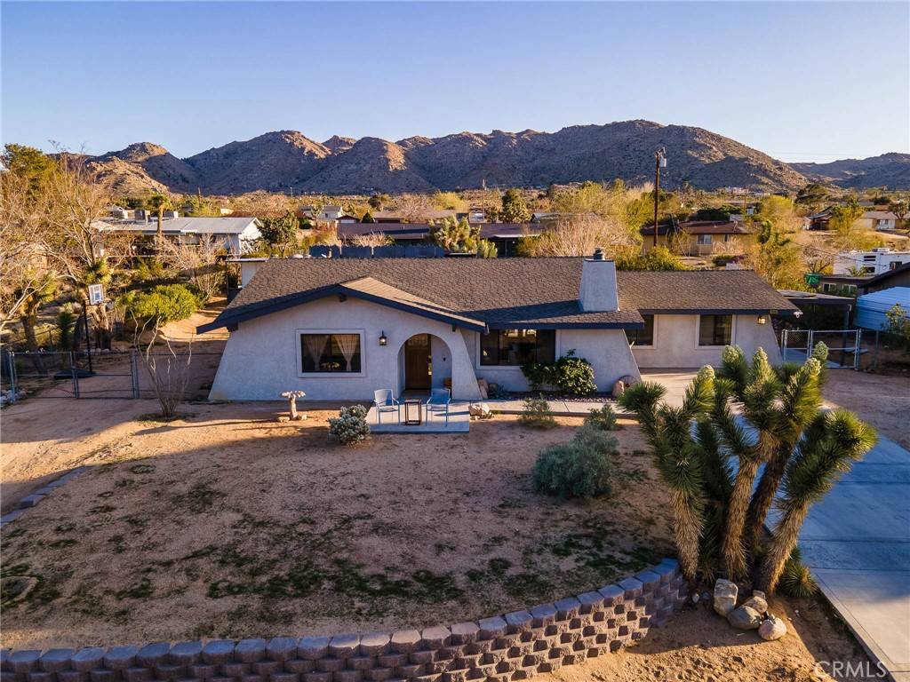 Joshua Tree, CA 92252,60467 Natoma TRL