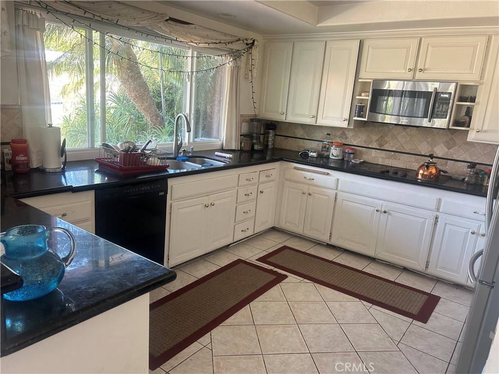 Laguna Hills, CA 92653,24861 Camberwell ST