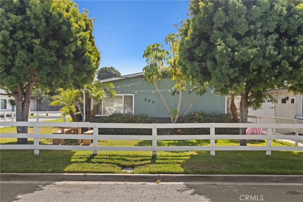 Costa Mesa, CA 92627,237 Costa Mesa ST