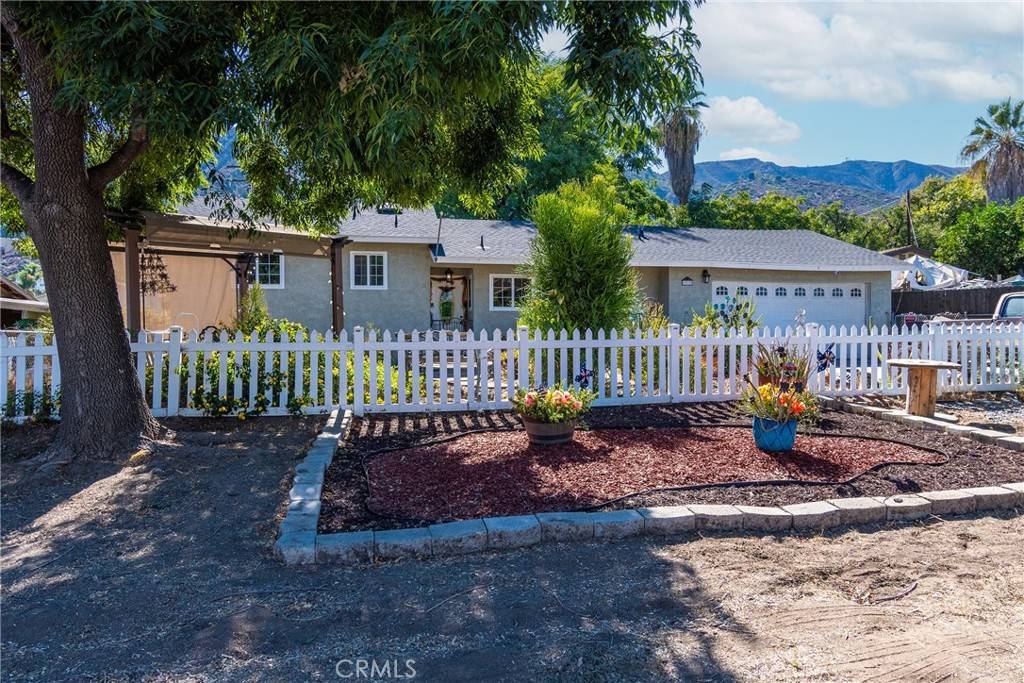 Lake Elsinore, CA 92530,15125 Grand AVE