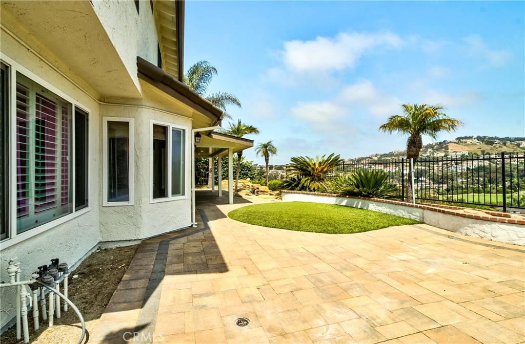 San Clemente, CA 92673,502 Via Juarez