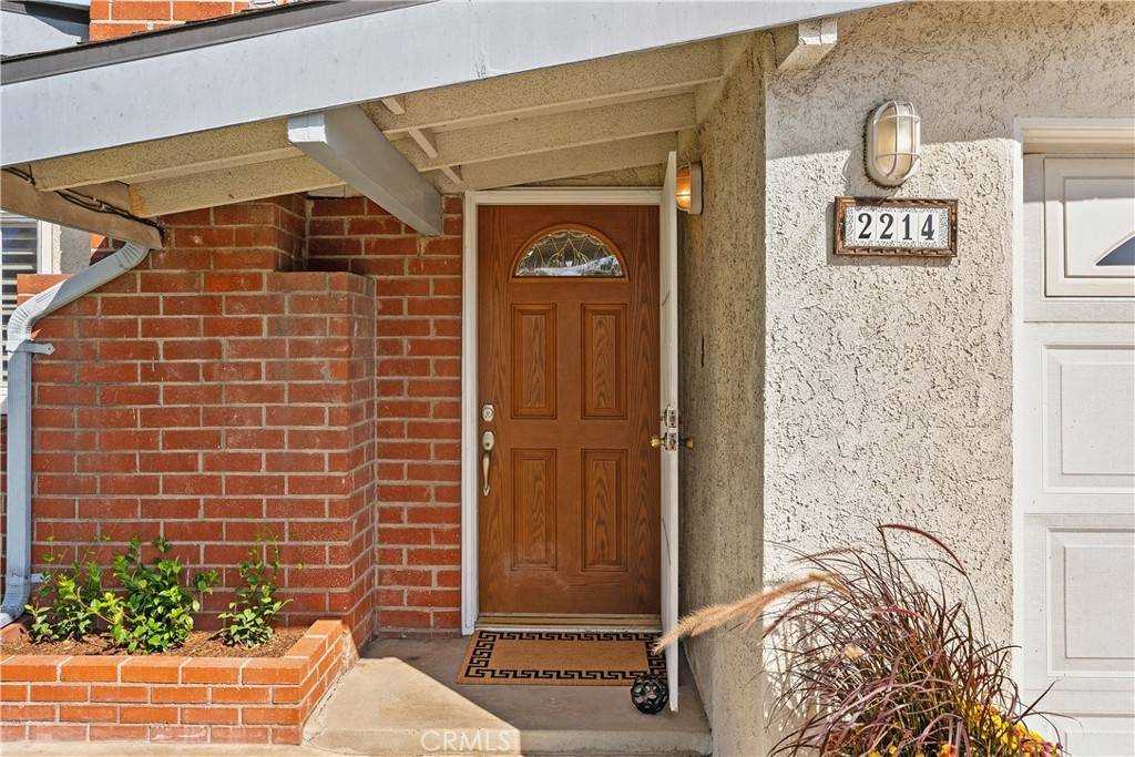 Costa Mesa, CA 92627,2214 Wallace AVE