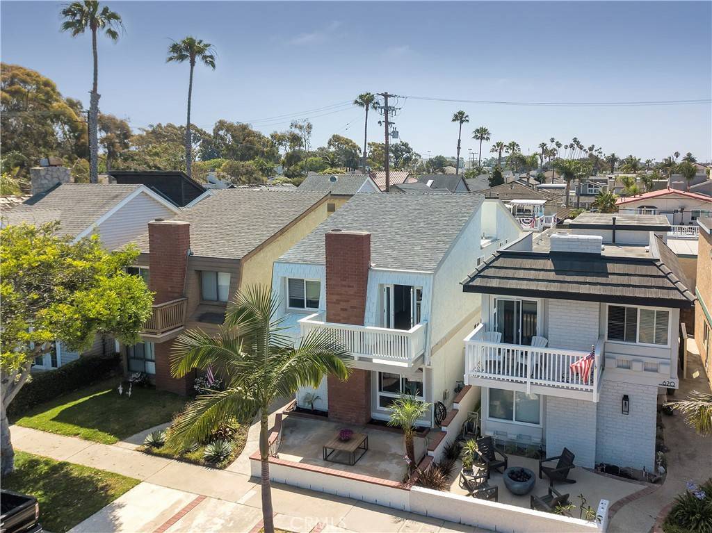 Huntington Beach, CA 92648,622 20th ST