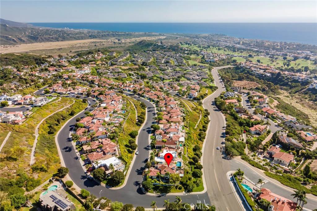 San Clemente, CA 92672,561 Avenida Del Verdor