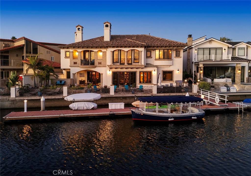 Huntington Beach, CA 92649,16111 Santa Barbara LN