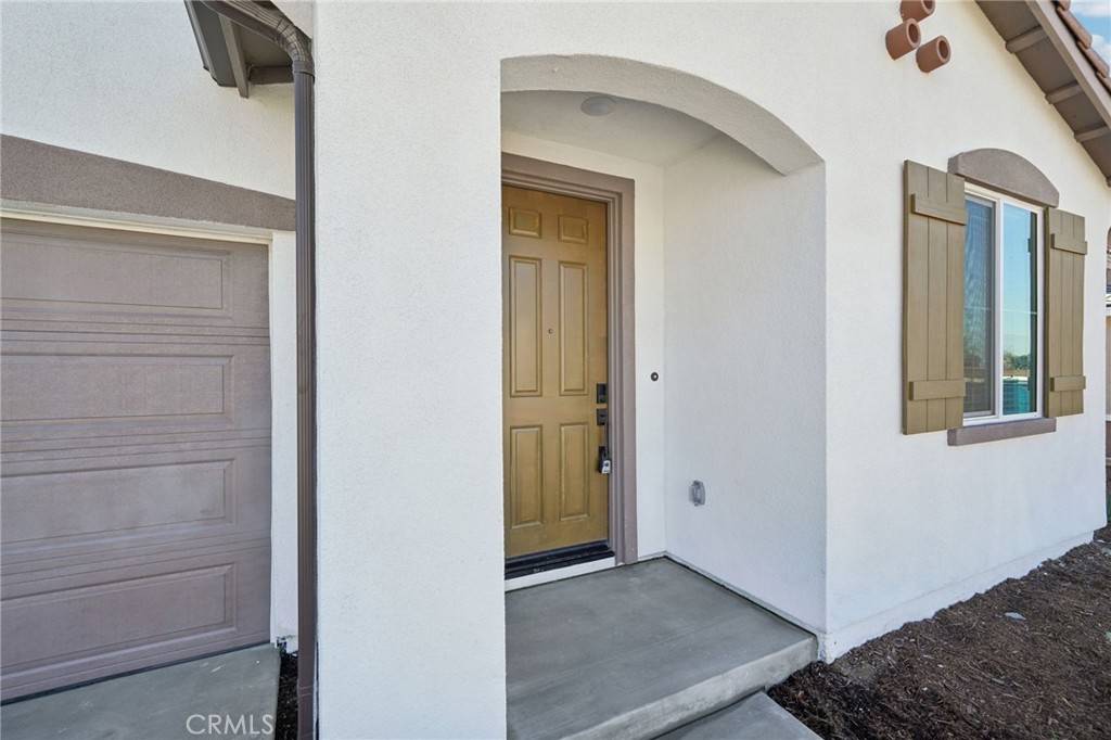 Redlands, CA 92374,1013 Lumia CIR