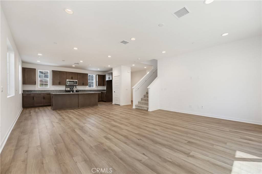 Fontana, CA 92336,6974 Mallow DR