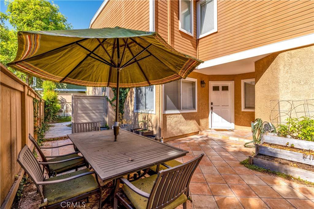 Aliso Viejo, CA 92656,69 Meadowood