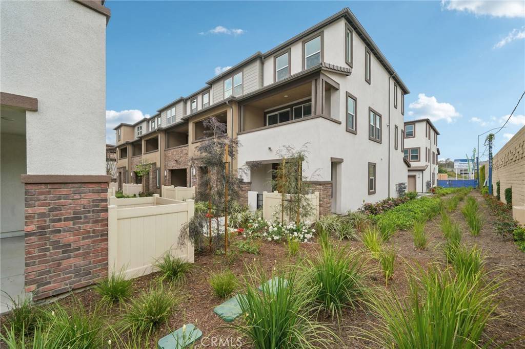 Pomona, CA 91768,1553 Stratus DR
