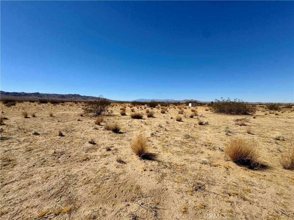 Joshua Tree, CA 92252,0 Cascade Road