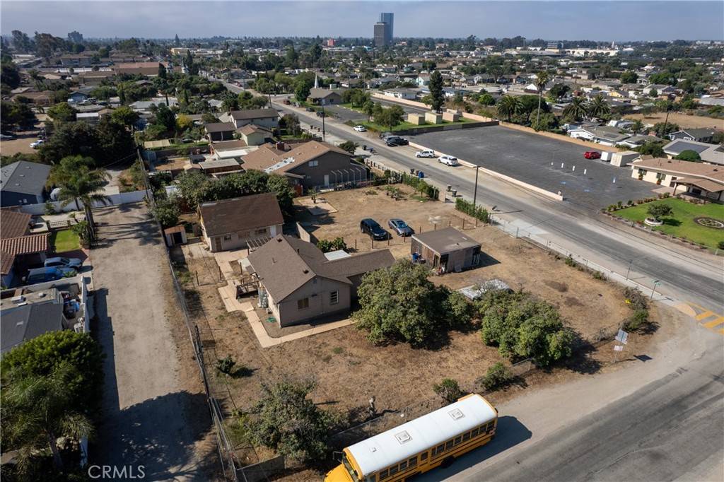 Oxnard, CA 93036,926 E Collins ST