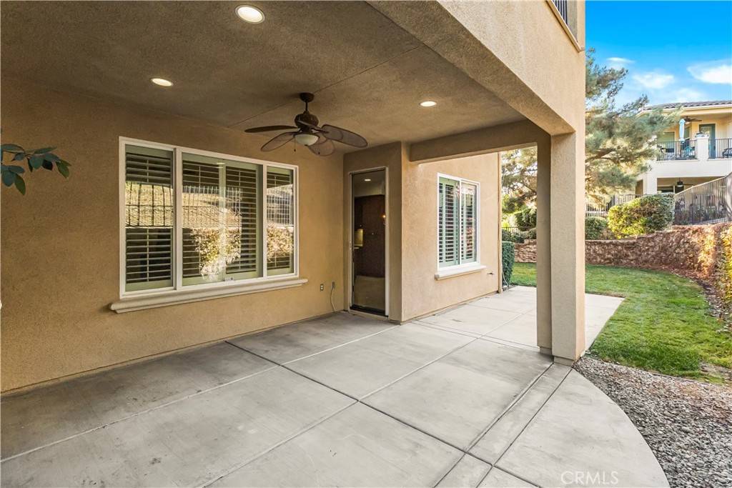 Corona, CA 92883,23795 Los Pinos CT